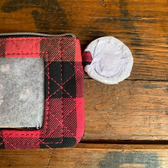 Vera Bradley iconic zip id case in garnet Buffalo print - Picture 3 of 6